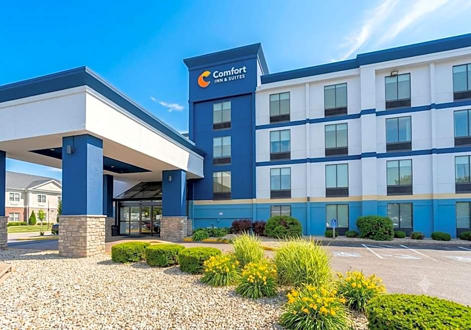 Comfort Inn & Suites Danbury-Bethel