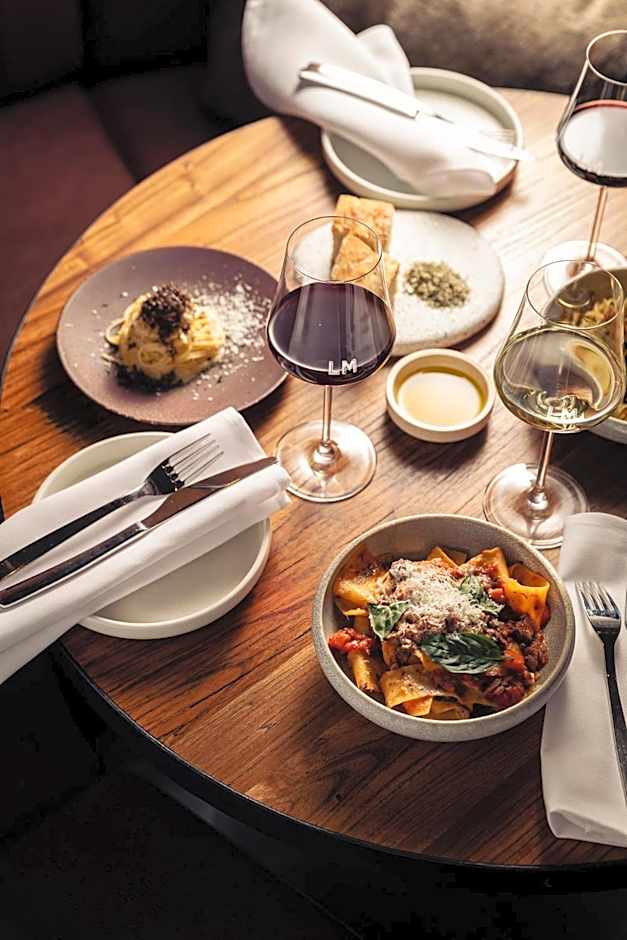 Next Hotel Melbourne, Curio Collection by Hilton