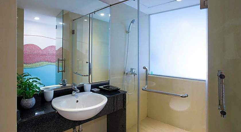 Thang Long Espana Hotel