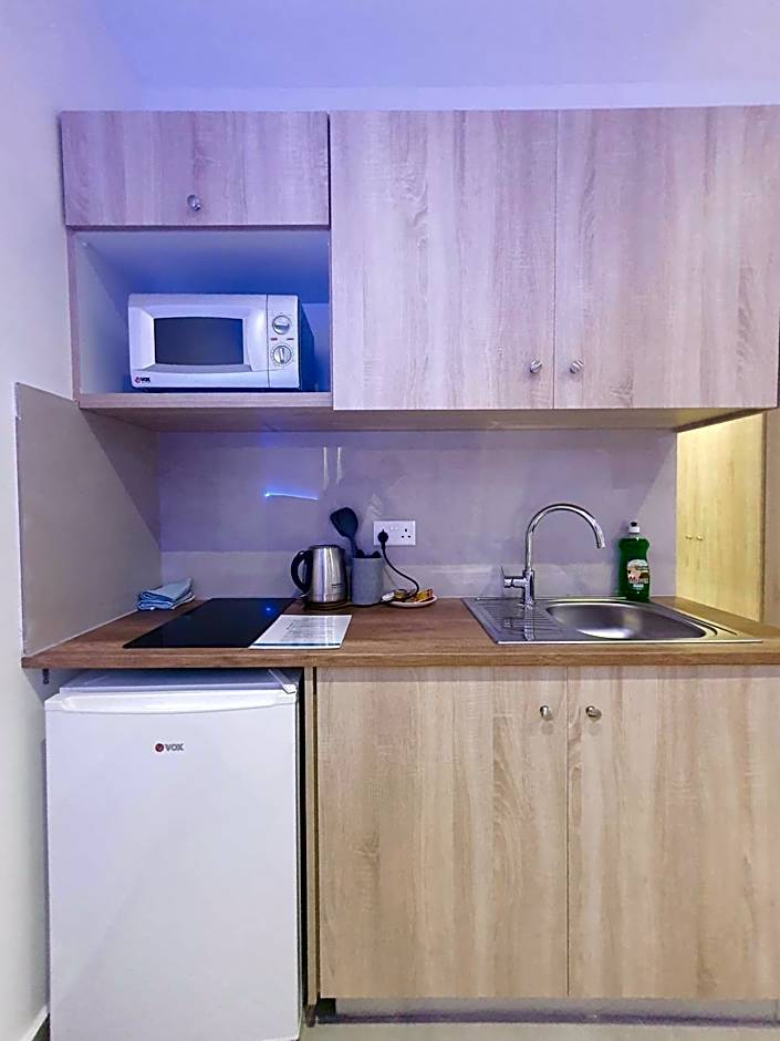 Sun Plaza Suites - Adults Only