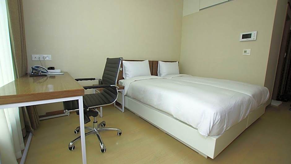 Cplus Residence