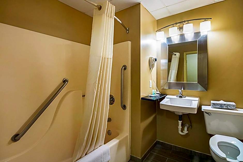 Quality Inn Fairmont