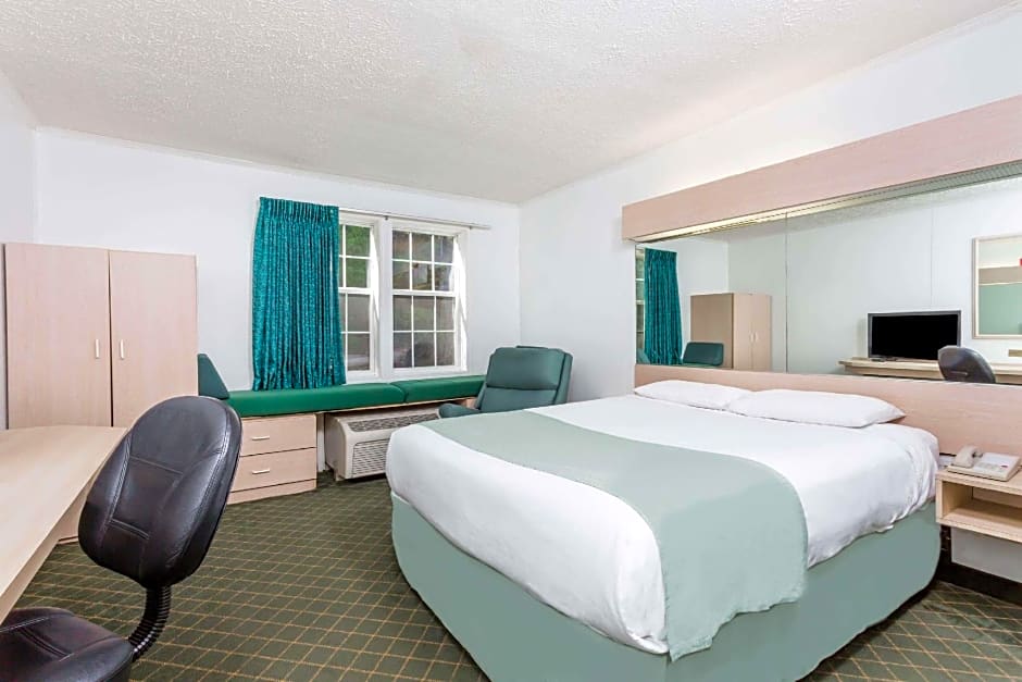 Microtel Inn & Suites by Wyndham Athens