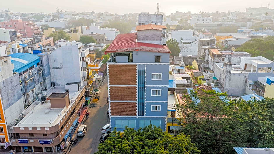 Anna Residency- White Town