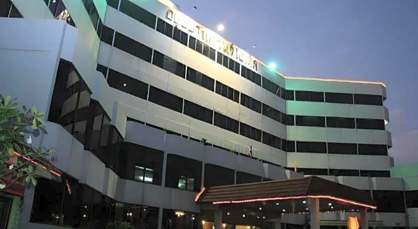 Ayutthaya Grand Hotel