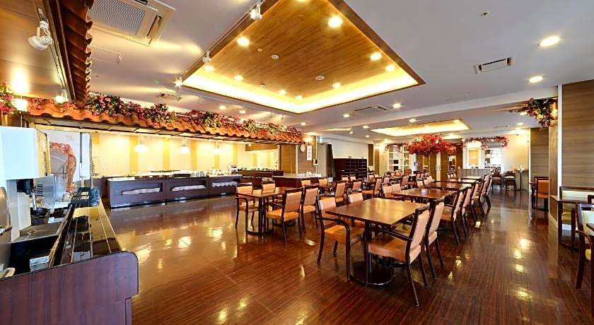 Vessel Hotel Campana Okinawa