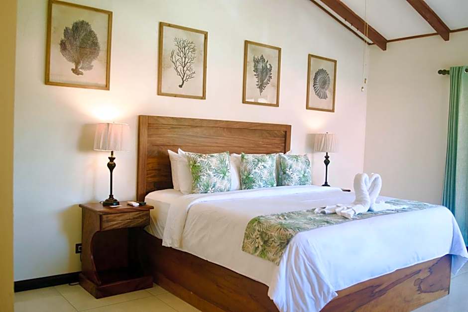 Hotel Playa Espadilla