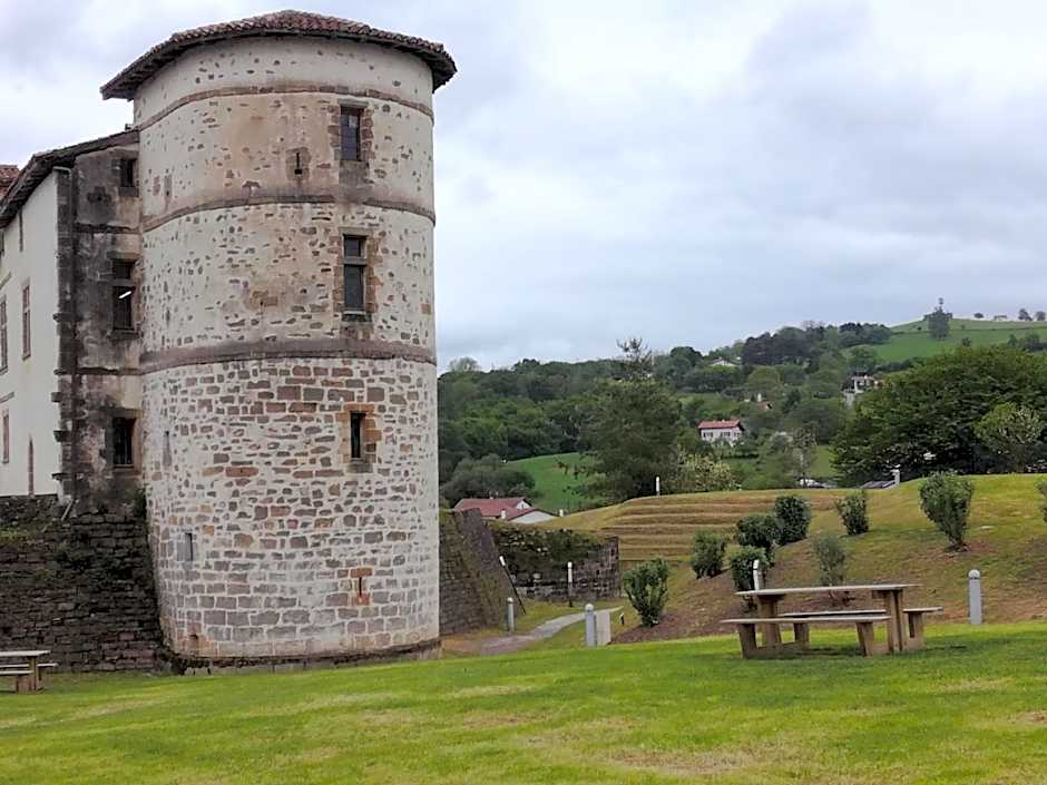 Galerie d'art d'une ancienne mairie de 1783