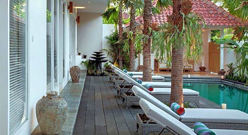 Room & Vespa Suite 4