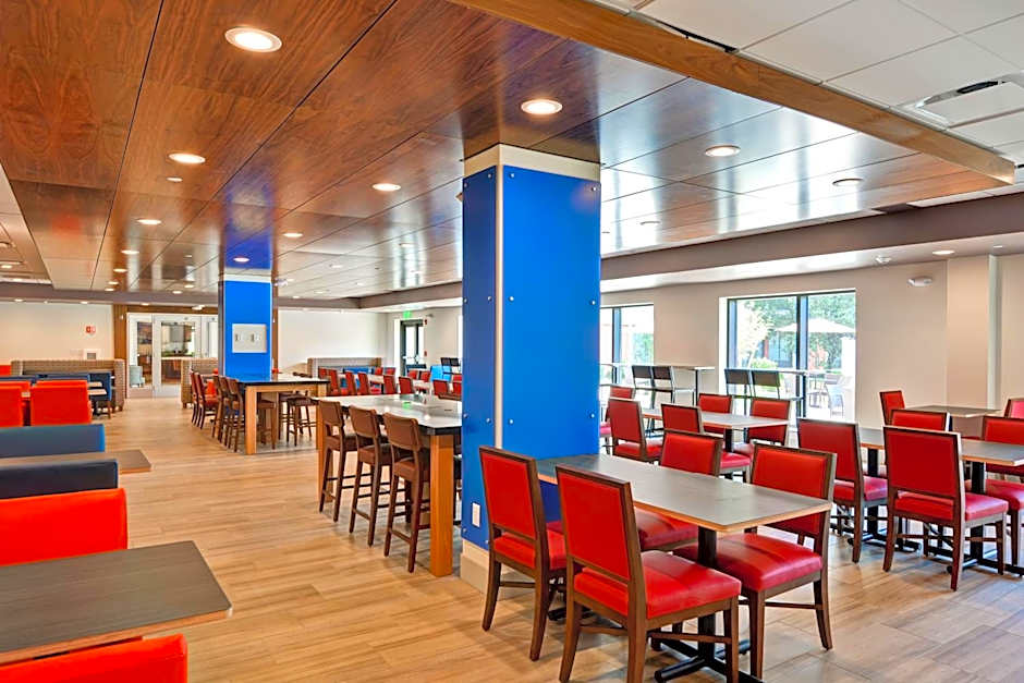 Holiday Inn Express Boston By IHG