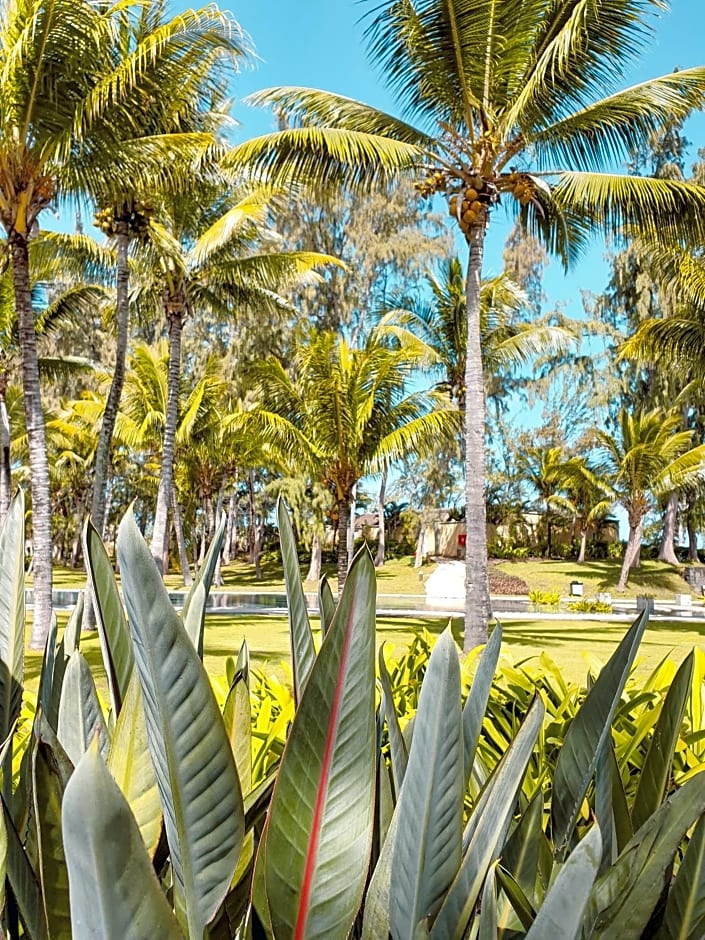 Outrigger Mauritius Beach Resort