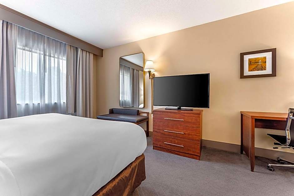 Comfort Inn & Suites Lavale
