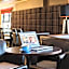 Holiday Inn Express London Luton Airport By IHG