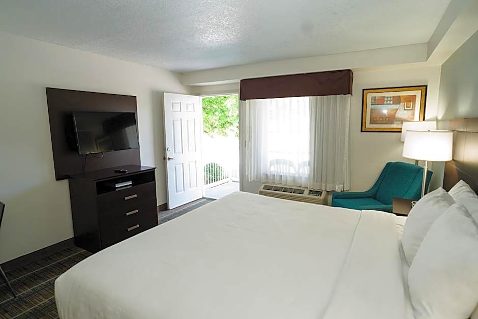 MainStay Suites Knoxville North I-75