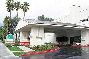 Holiday Inn Hotel & Suites Anaheim By IHG