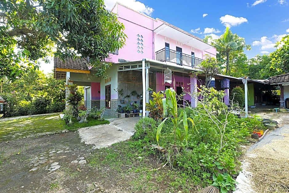 OYO Homes 91154 Desa Wisata Wayang Manyaran Wonogiri