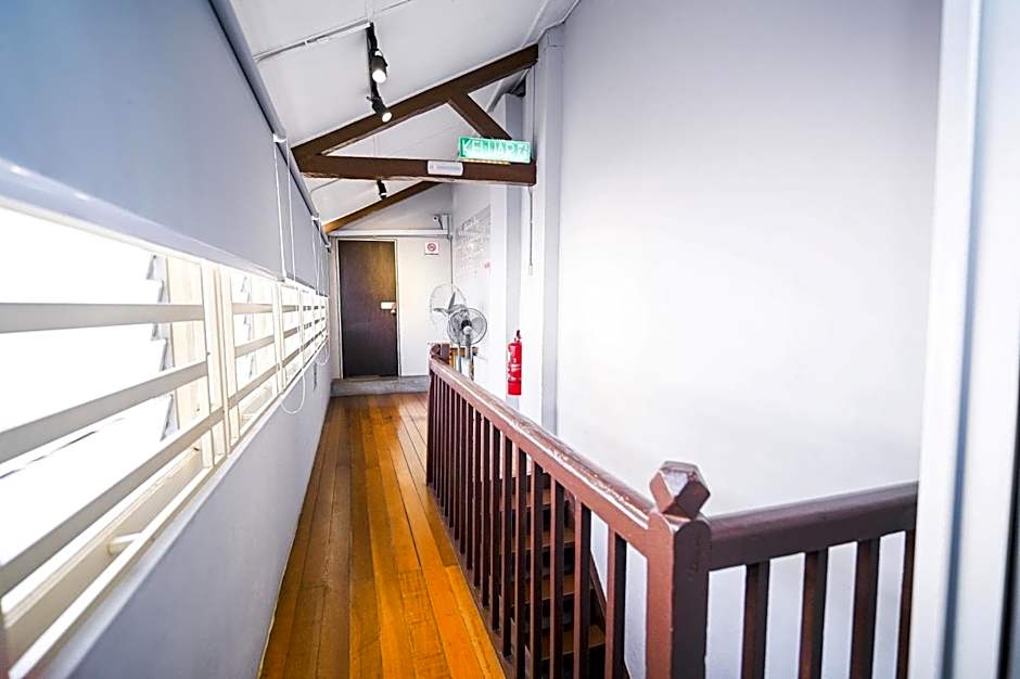 Swing & Pillows @ Beach Street