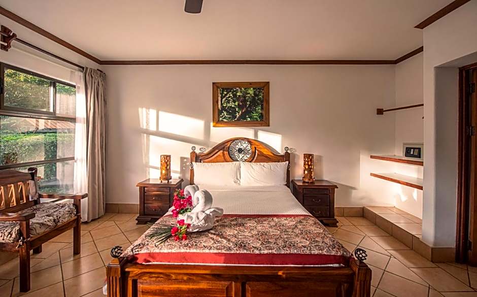 Hacienda Guachipelin Volcano Ranch Hotel & Hot Springs