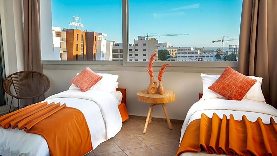 Intouriste Hôtel & Suites