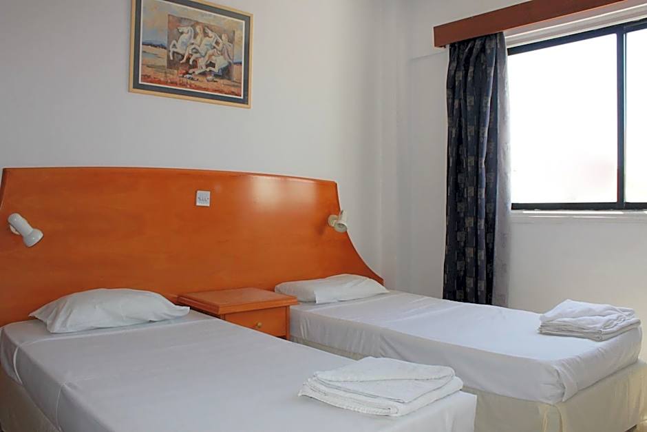 Florea Hotel Apartments
