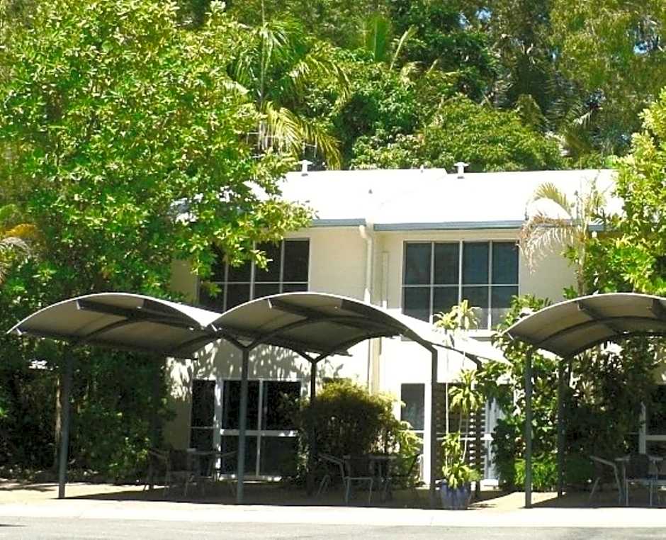 Mango Tree Holiday Apartments