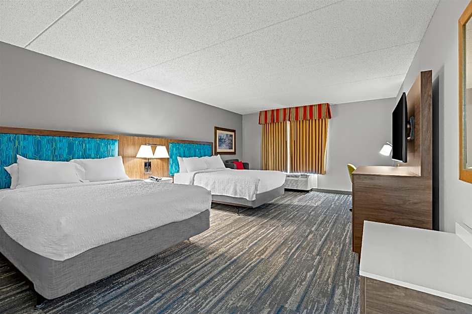 Photo 1 of 7 of 2 Queen Beds, Hearing Accessible