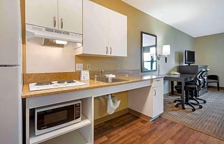Studio 2 Doubles Accessible Non-Smoking