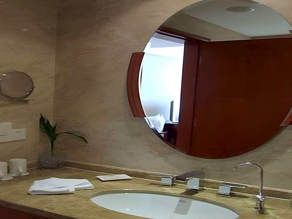 Jinling Runyang Bridge Hotel