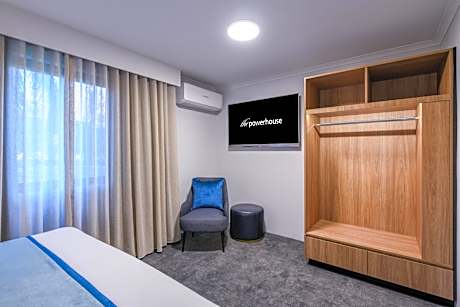 One Bedroom Kitchen Spa Apartment