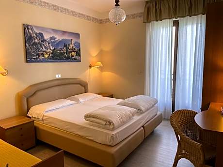 Double Room with Lake View - Attic