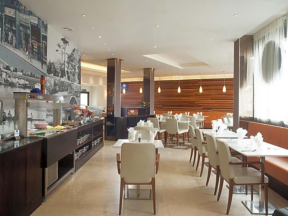 Park Grand London Heathrow