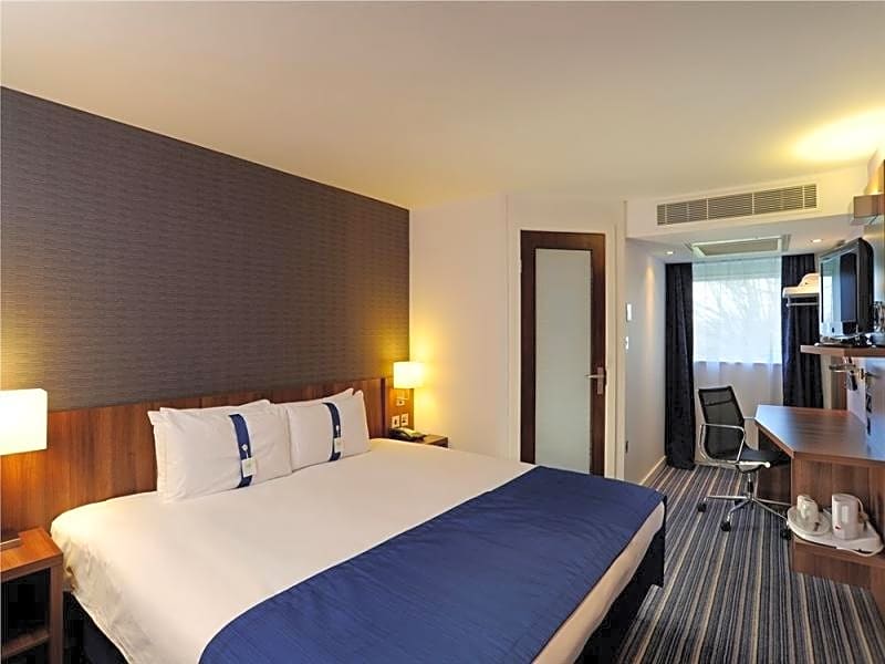 Holiday Inn Express Crewe