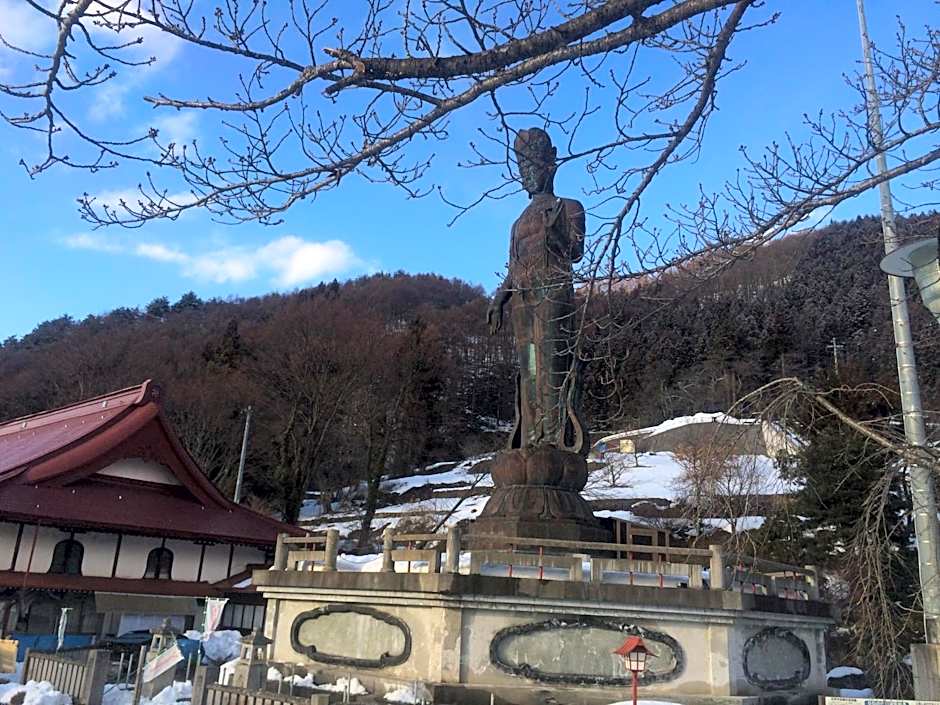 Yudanaka Onsen Yamazakiya