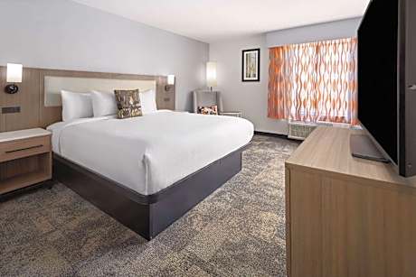King Room - Mobility Access/Non-Smoking
