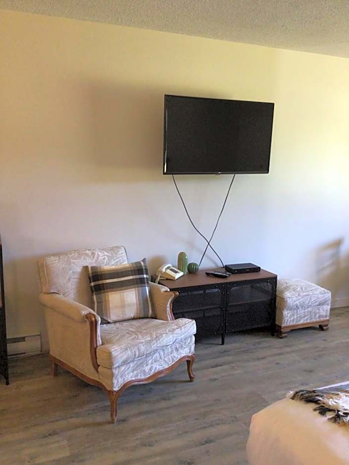 Christina Lake Motel and RV Park