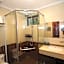 Liberty Hall Tam Coc Hotel & Villa