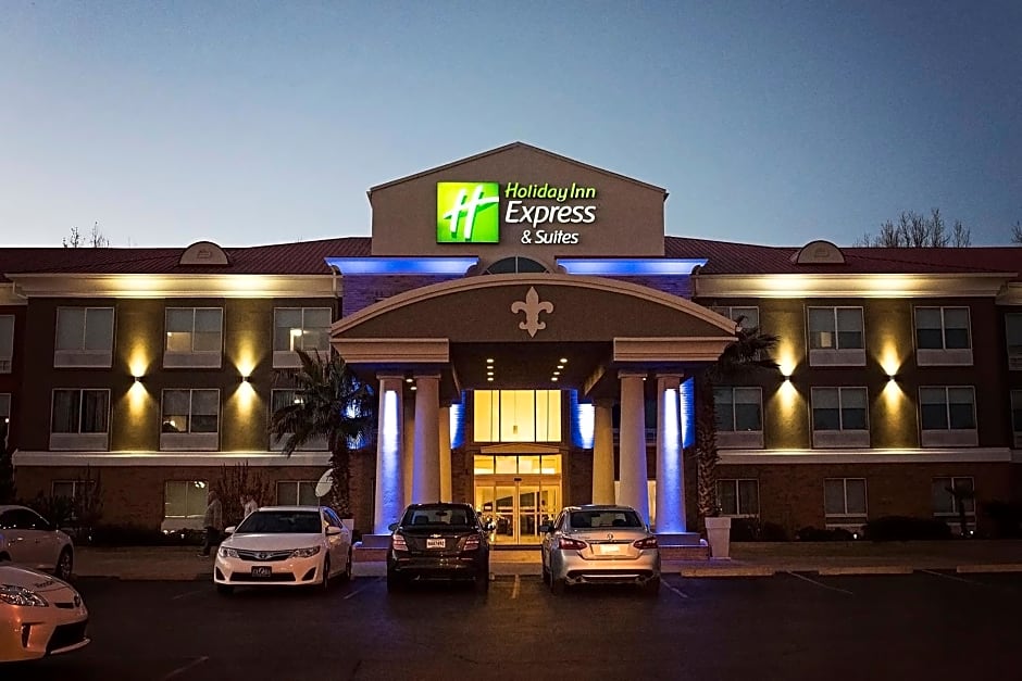 Holiday Inn Express Hotel & Suites Alexandria