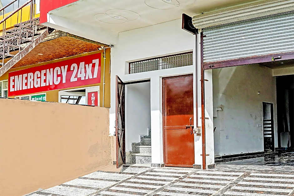 Hotel O Expressway Inn