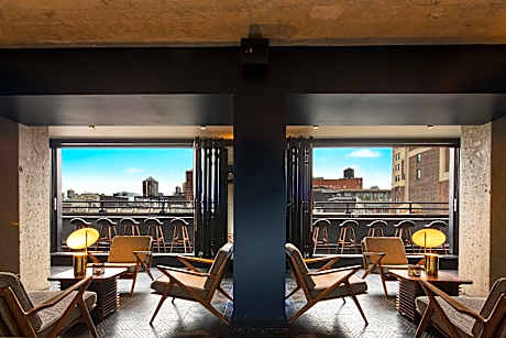Superior, Guest room, 1 King, City view, Balcony