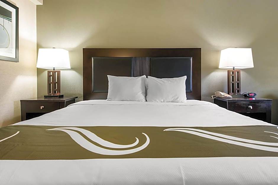 Quality Inn & Suites Charleston - Civic Center