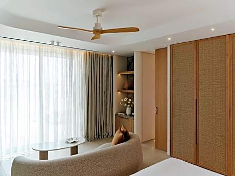 The Coast Grand Two Bedroom Suite with Pool and Sea View