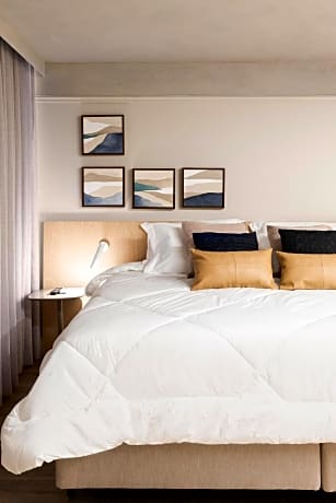 Deluxe Double Room with Bath