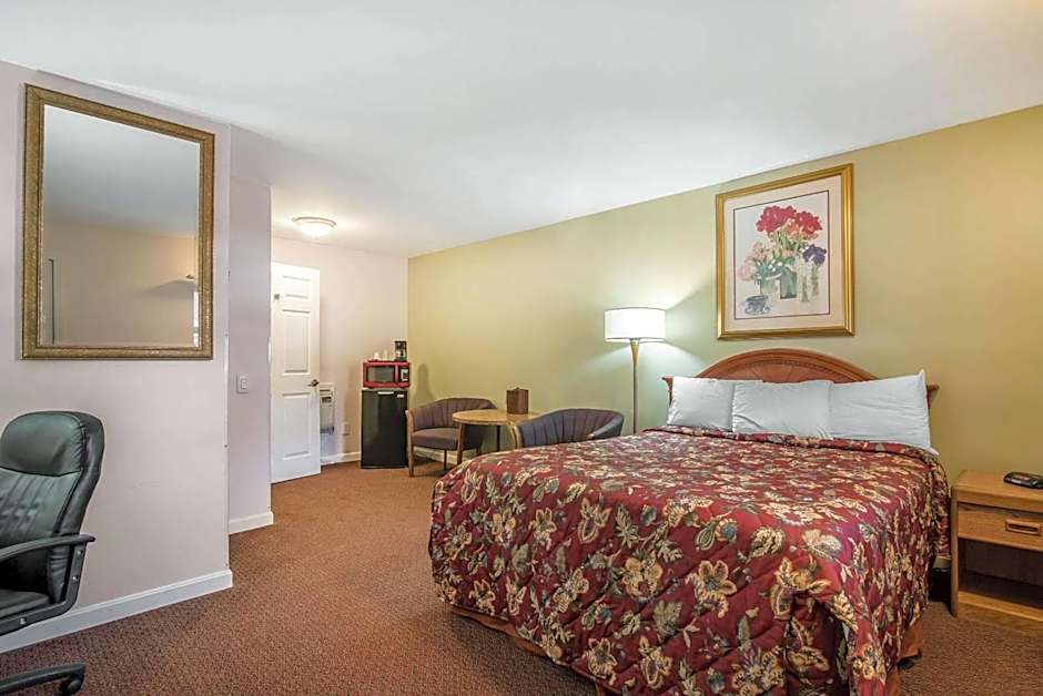 Rodeway Inn - Bellows Falls
