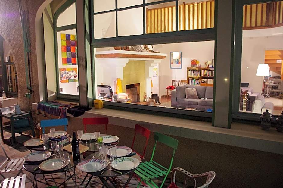Cassis Hostel