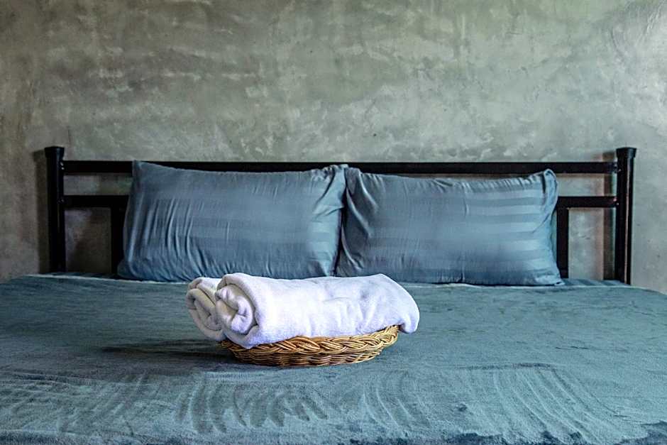 Photo 1 of 5 of 1 Twin Bed