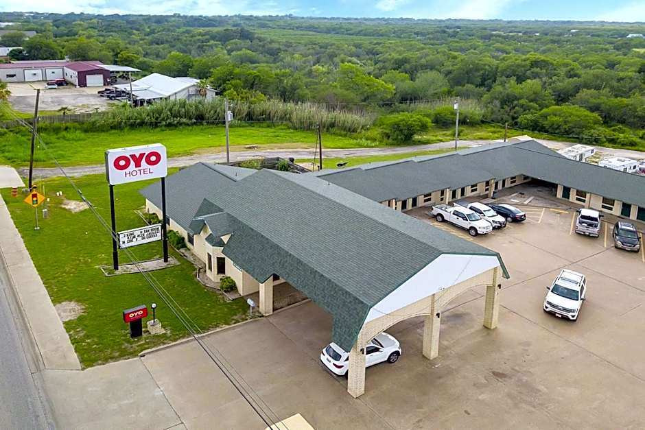 Three Rivers Executive Inn & Suites By OYO