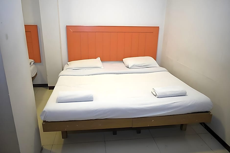 Hotel Preethi Palace
