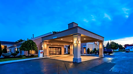 Best Western PLUS Galleria Inn & Suites