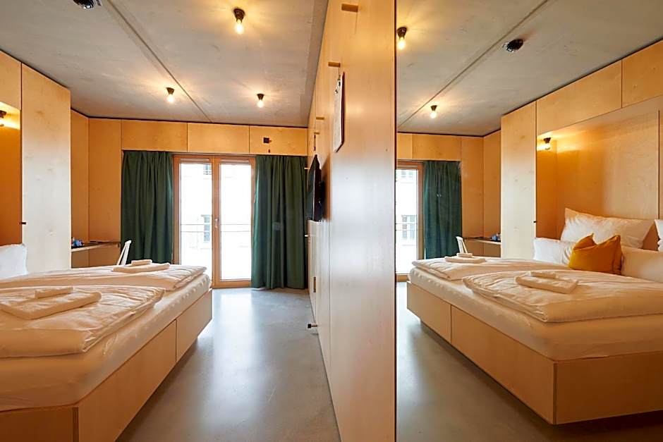 Photo 1 of 4 of Double Room