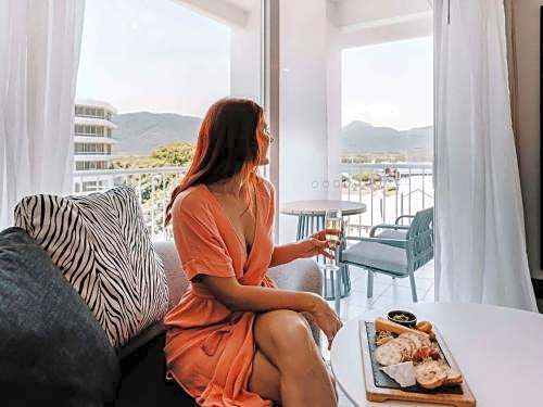 Pullman Cairns International